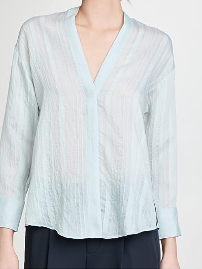 Vince Drapey Pale Blue V-Neck Long Sleeve Lightweight Top Sz Small